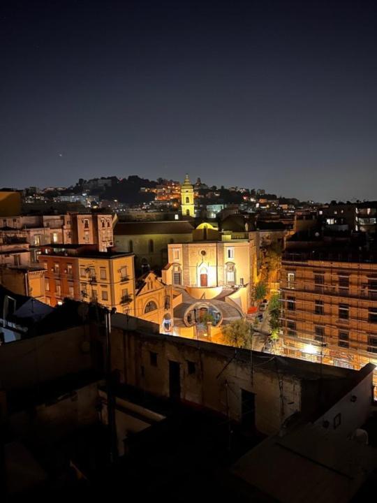 A wonderful penthouse in Naples Appartement Buitenkant foto